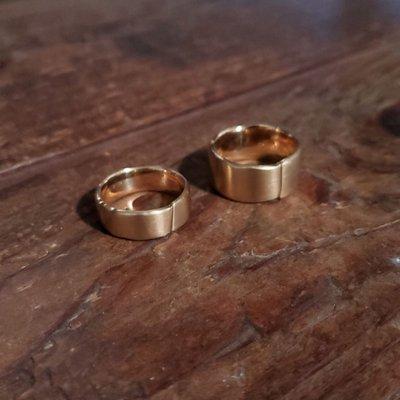 Custom made wedding Rings