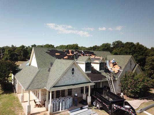 Distinctive Roofing Systems