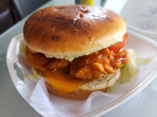 spicy chicken deluxe sandwich