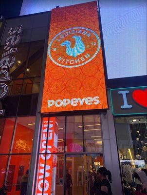 Look at this fookin' Popeyes mayne