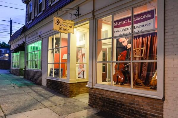 Entrance to Haddonfield School of Music