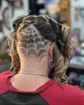 Spiderweb undercut design