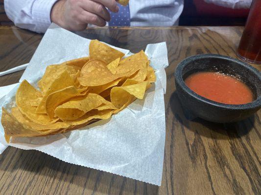 Fresh chips and salsa