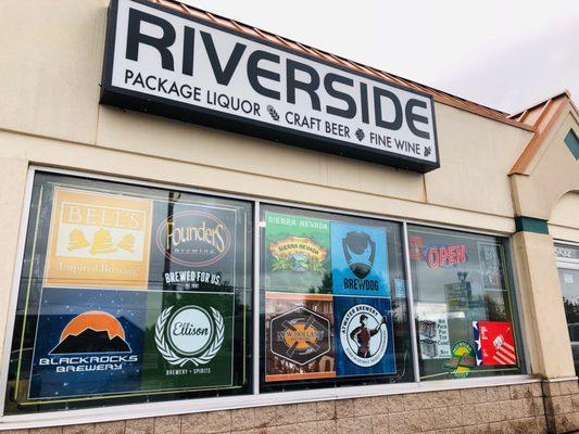 Riverside Liquors