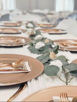 Simple wedding table