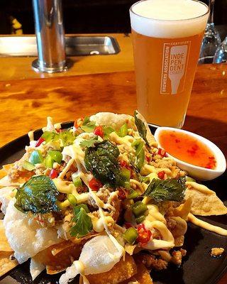 Thai nachos with cold beer...why not;)