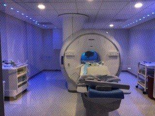 MRI 3T with ambient lighting and TV screen to relax you during your exam.