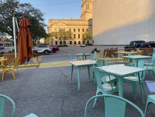 Outdoor seating and parking