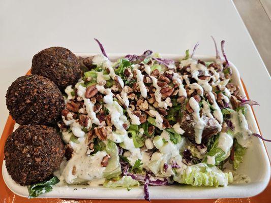 Sonny's salad with Falafel