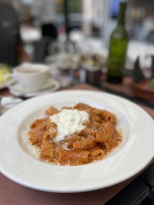 Rigatoni "Alla Vodka"