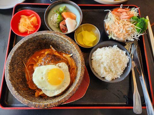 Hot stone hamburger steak