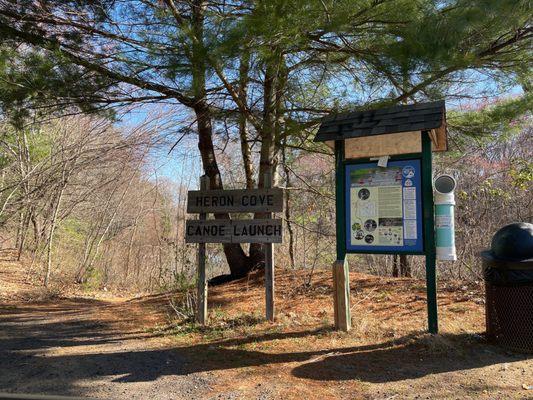 Hebron Cove Canoe Launch ( Part of the Willimantic River water trail!)