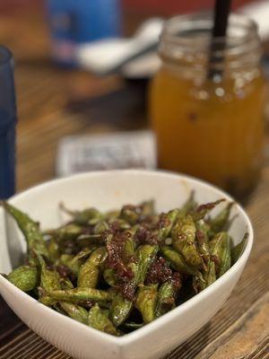 Spicy Edamame and mango green tea