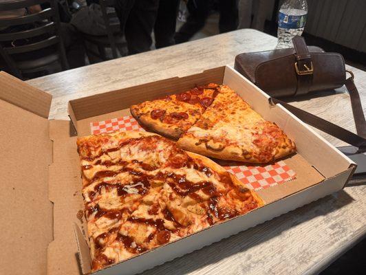 Bbq chicken and pepperoni pizza