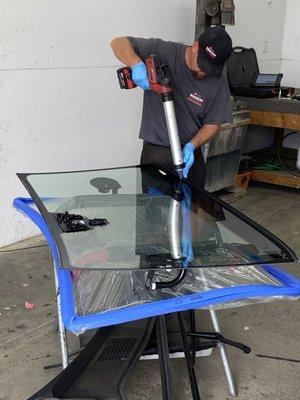 Auto Glass Technician