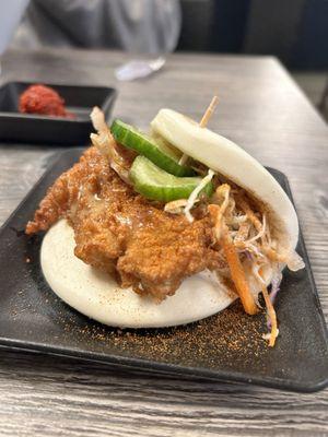 Hot Chicken Bao Buns