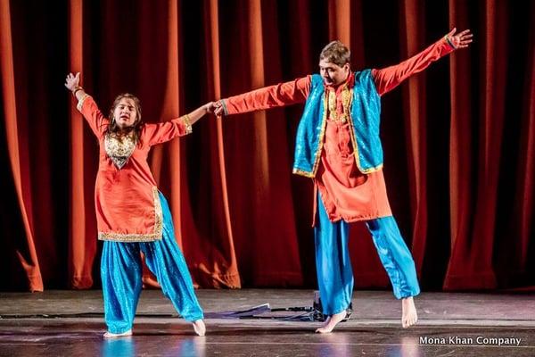 The kids from Jeena Inc. perform at America's Got Bollywood, Fall Showcase 2014.