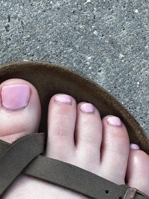 Horrible gel pedicure