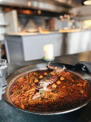 Valencian paella at Tarsan i Jane in Frelard.