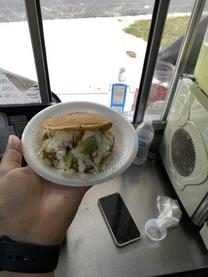 Gorditas (with your choice of meat) 

Served with beans, lettuce, tomatoes, avocado, sour cream and cheese