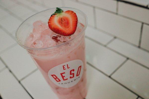 House signature Horchata de fresa