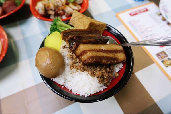 Soy-stewed pork with rice