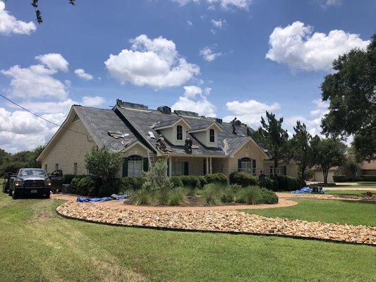 Beautiful color shingle and a New Roof!