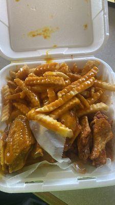 10 piece wing combo. Tangy sauce on wings and fries