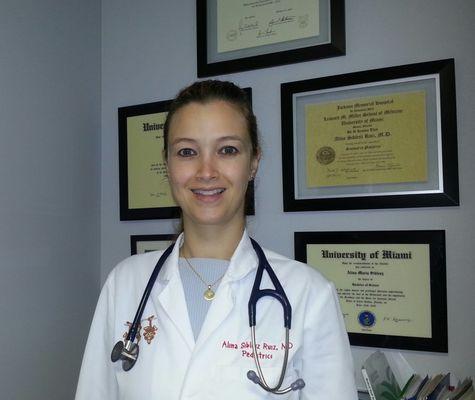 Alina Siblesz Ruiz, MD