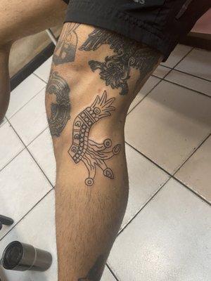 Aztec symbol for war (Atl Tlachinolli)