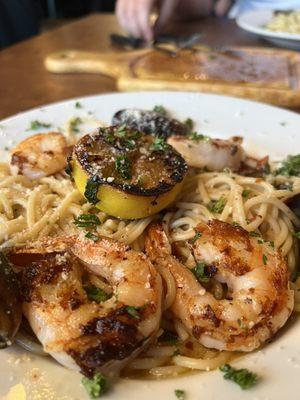 Pasta seafood