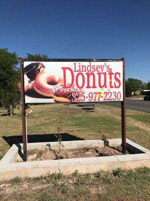 Lindsey's Donuts