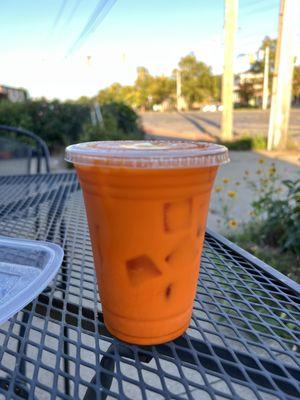 Thai used tea did not look like what I expected. I don't know the source of the bright color, but the drink was tasty and refreshing.