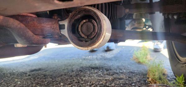 Damage suspension bushing on Ford Edge