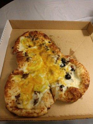 A penis shaped pizza