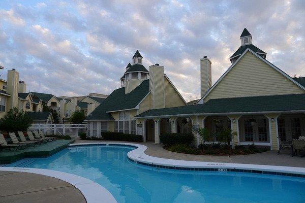 beautiful island style pool