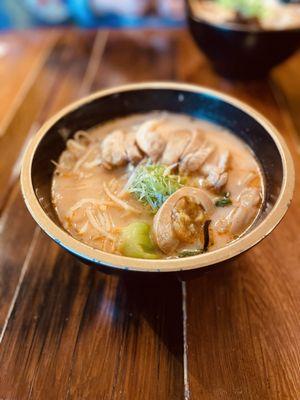 Tonkotsu-Spicy Ramen