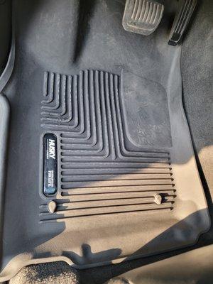 Floor mats the place put in my jeep that belong to another truck.