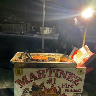 The best cali dogs in the 661 Bakersfield ask for Robert serves the best hot dogs in Bakersfield