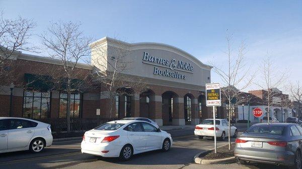 Storefront for Barnes and Noble Olentangy River Rd.