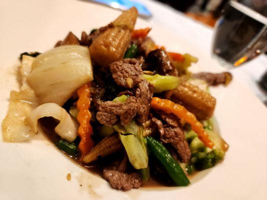 Pad Ka Prow Ped (Beef)