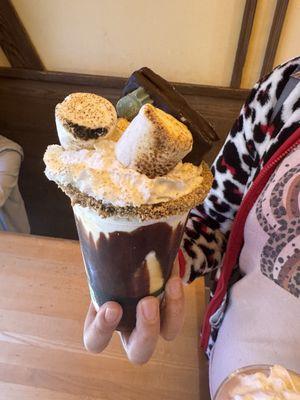 S'moresosaurus Shake