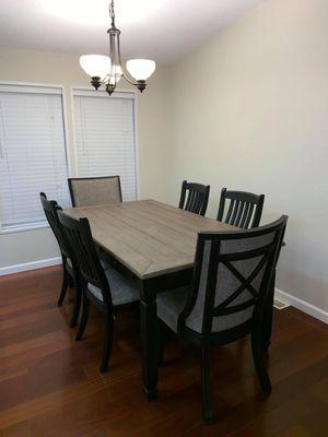 Ashley Dining table