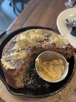 Cornbread with sweet butter