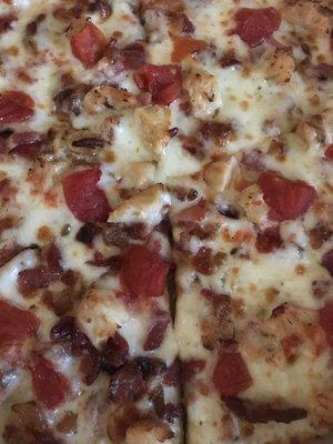 Cali Chicken Bacon Ranch thin crust - really, really GOOD!