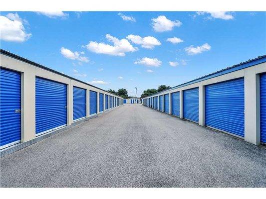 Exterior Units - Storage Express at 49 Industrial Dr, Martinsville, IN 46151