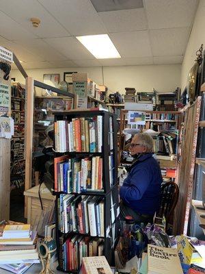 Great, helpful owner passionate about books!