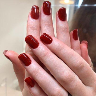 Red gel nails