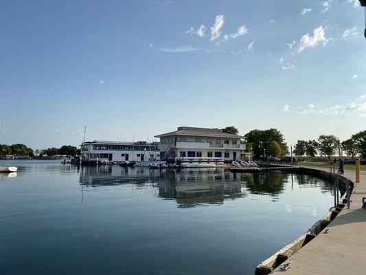 Chicago Yacht Club @ Belmont Harbor