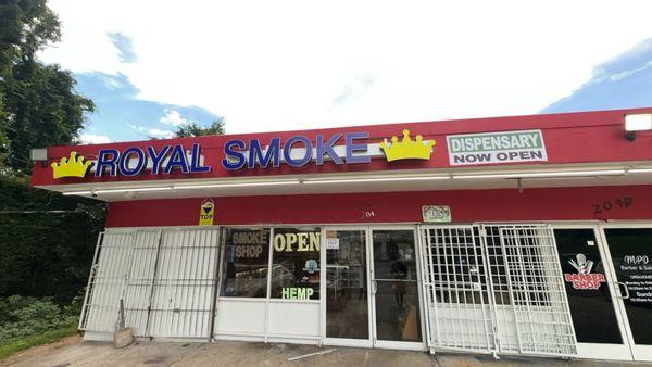 Royals Smoke